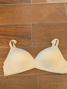 Adore Me Wireless Cream T-Shirt Bra